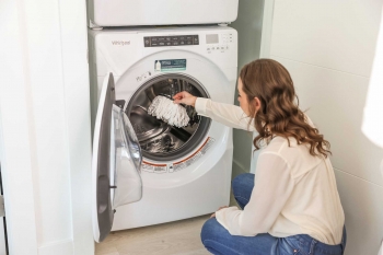 How to Wash Your Casabella Spin Mop Head in the Washing Machine